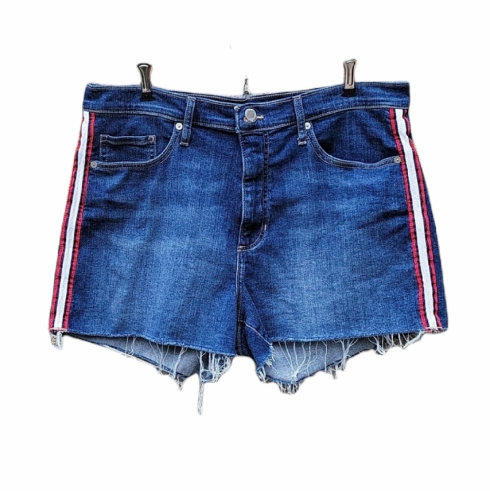 Banana Republic Premium Denim high rise 3" shorts size 31"